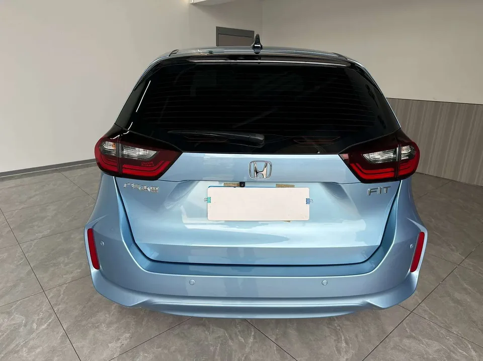 Honda FIT Fit 1.5L CVT Trendy Sunroof Edition 2022 — thumbnail 2