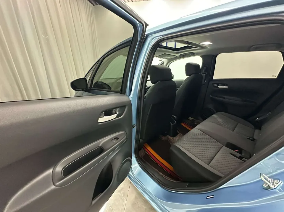 Honda FIT Fit 1.5L CVT Trendy Sunroof Edition 2022 — thumbnail 3