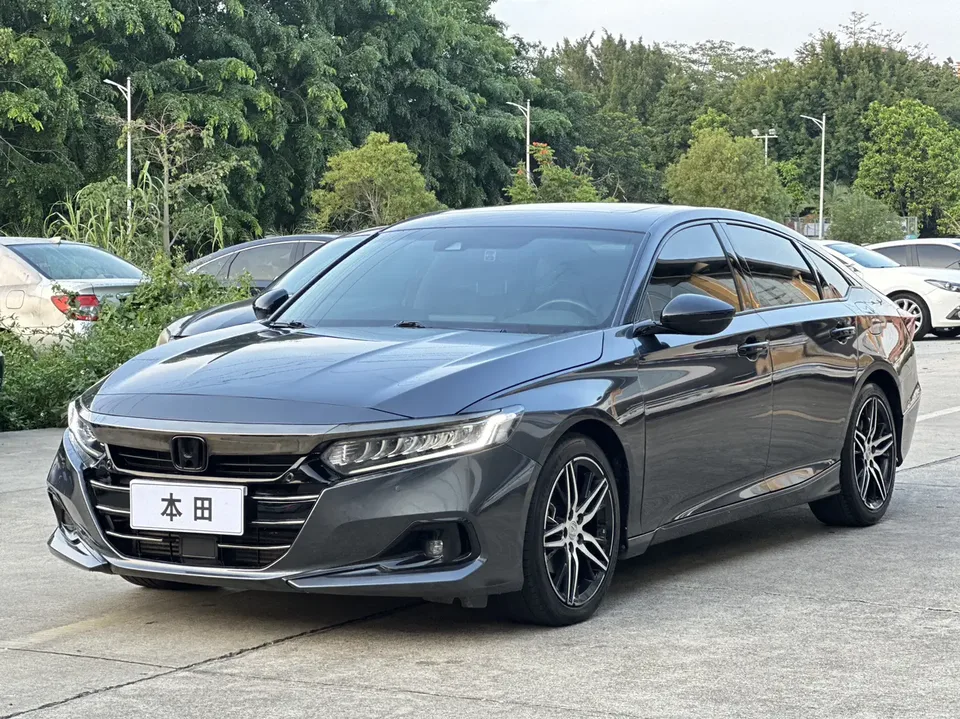 Honda Accord Accord 260TURBO Magic NightPremium Edition 2022 — photo 1, buy with delivery to Moscow