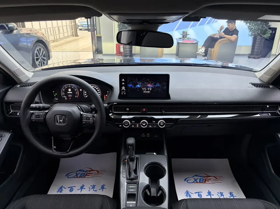 Honda CIVIC Civic Civic 240TURBO CVT Power Edition 2023 — thumbnail 3