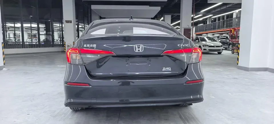 Honda CIVIC Civic 240TURBO CVT Dynamic C-position Special Edition 2022 — thumbnail 2
