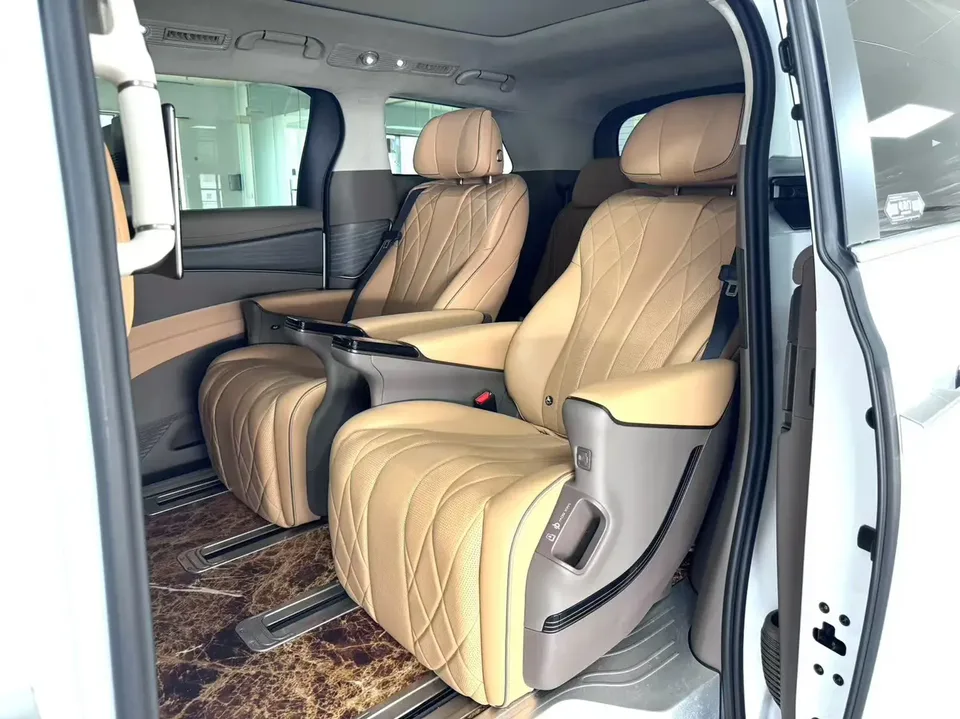 Denza D9 DM D9 DM 970 4WD flagship model 2022 — миниатюра 3