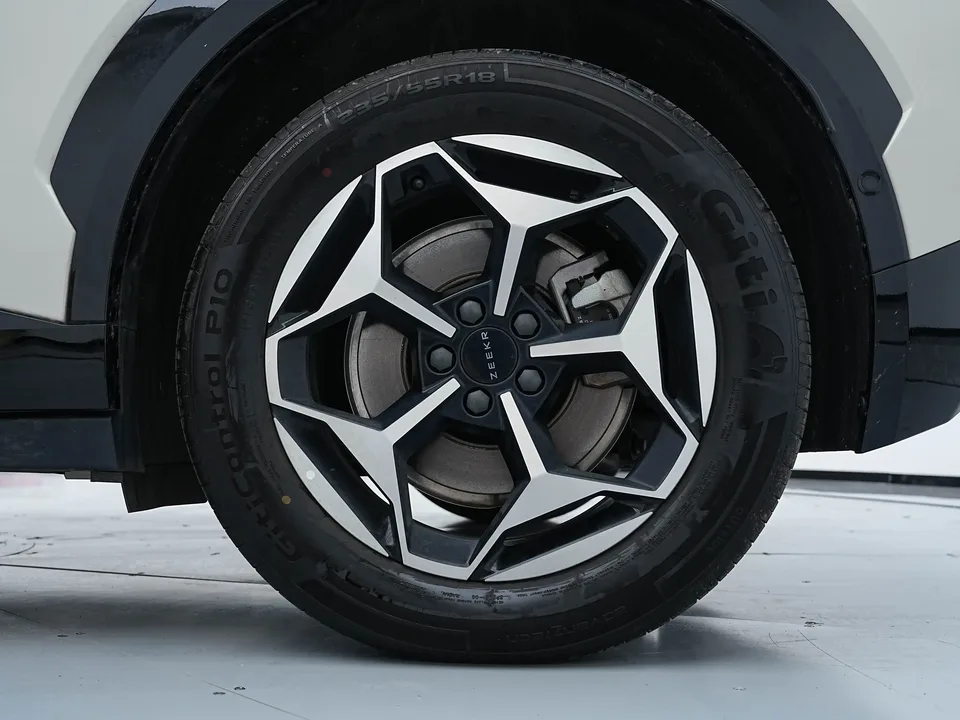 Zeekr X ZEEKR X Five-seat rear-wheel drive sports version 2025 — thumbnail 3