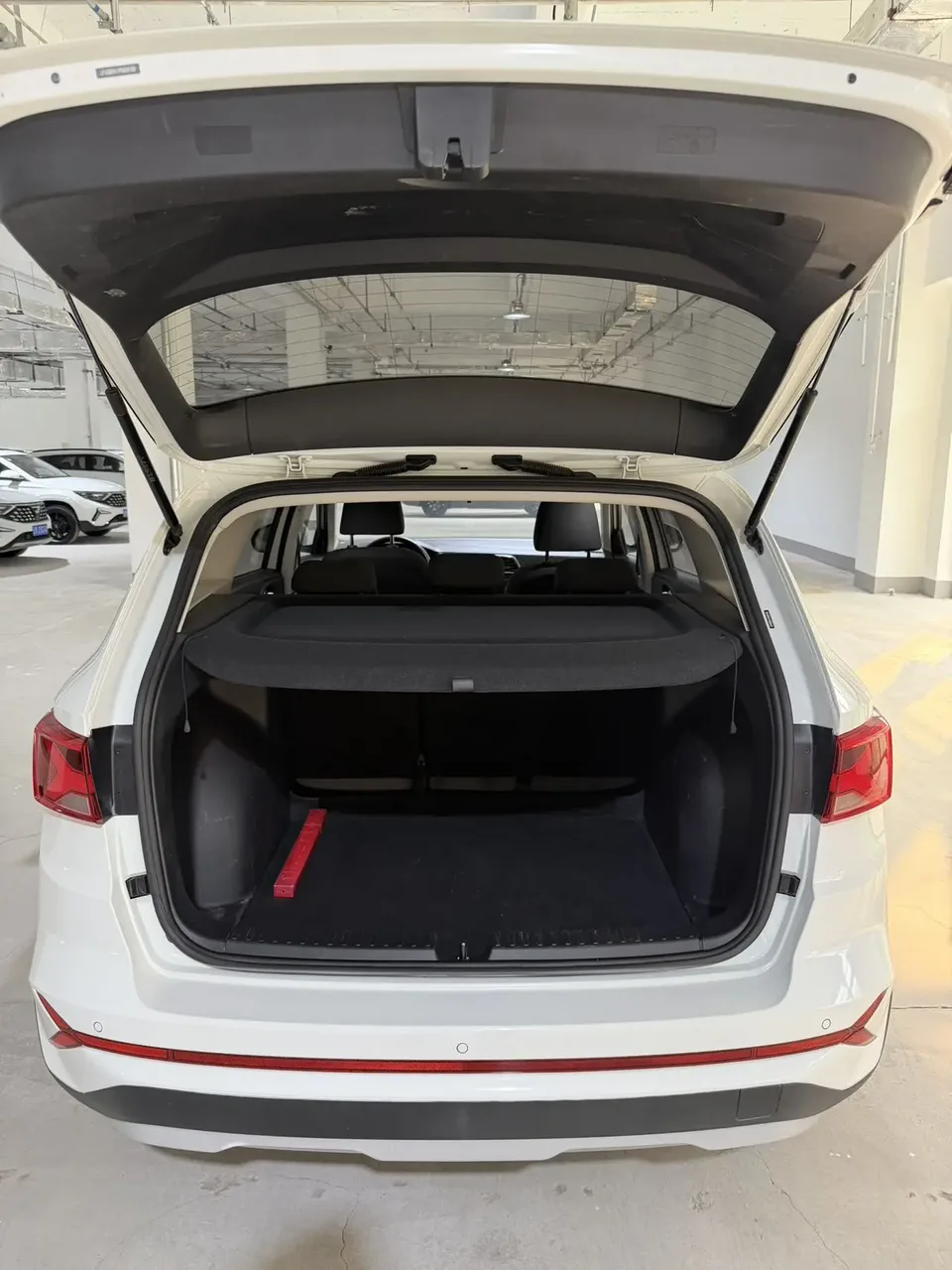 Jetta VS7 280TSI automatic aggressive version 2023 — миниатюра 3