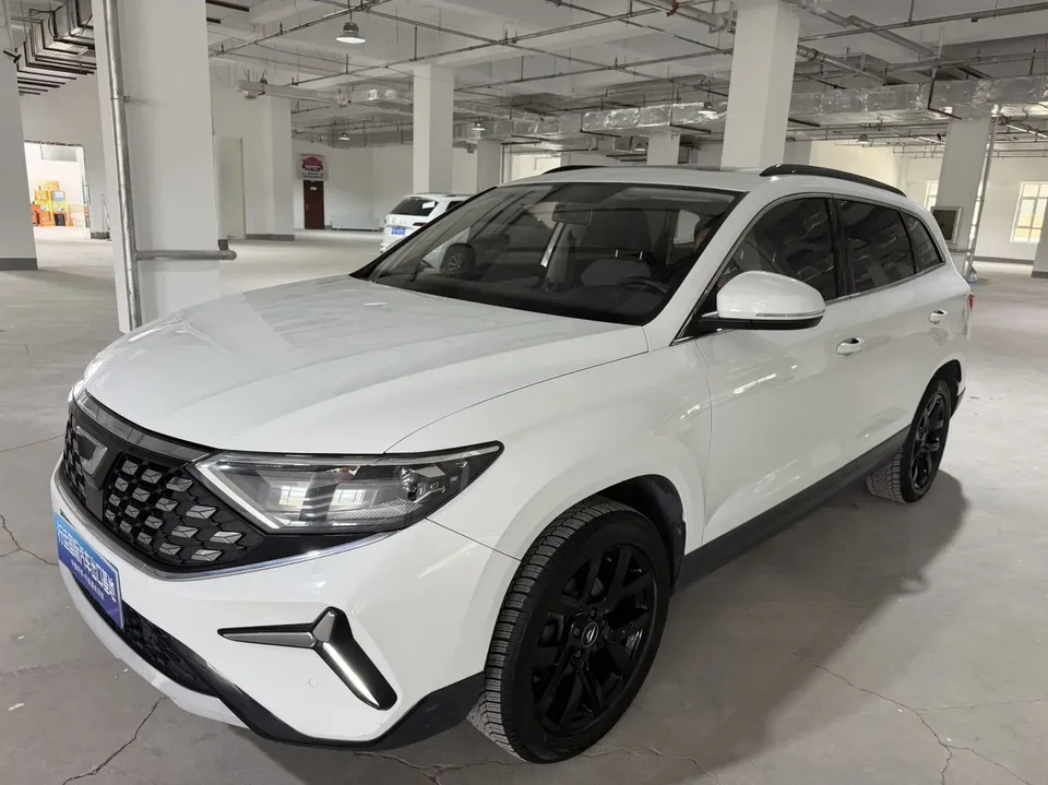Jetta VS7 280TSI automatic aggressive version 2023 — photo 1, buy with delivery to Moscow