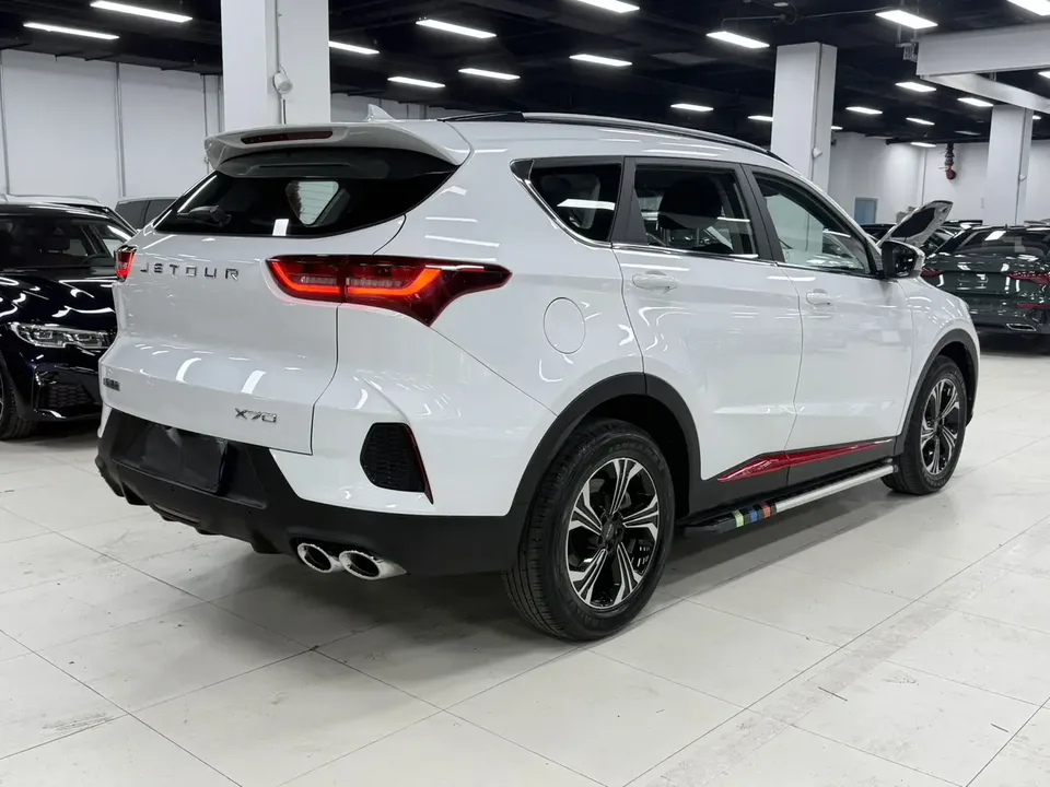 Jetour Jietu X70 Jietu X70 1.5T DCT Beyond PRO 5 Seaters 2023 — thumbnail 2