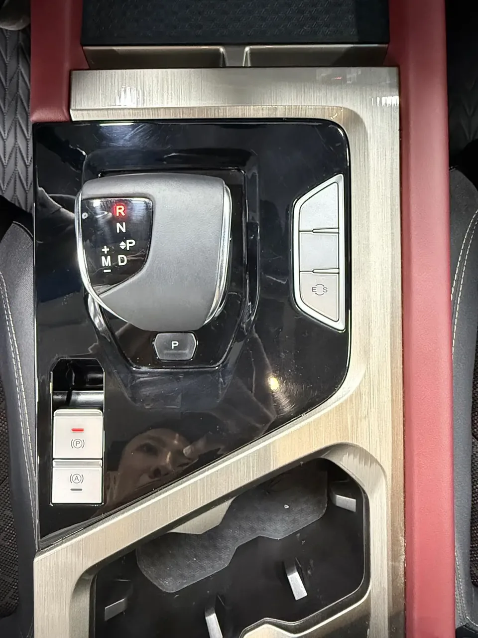 Jetour Jietu X70 Jietu X70 1.5T DCT Beyond PRO 5 Seaters 2023 — thumbnail 3