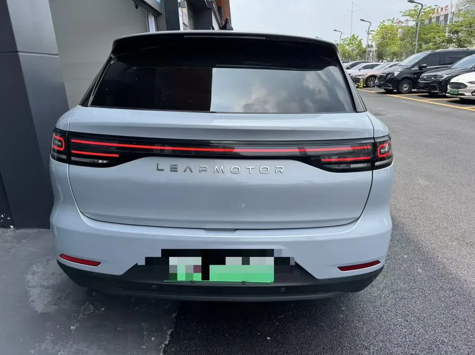 Leapmotor Zero running C11 Zero running C11 Extended Range 180 Comfort Edition 2023 — thumbnail 2