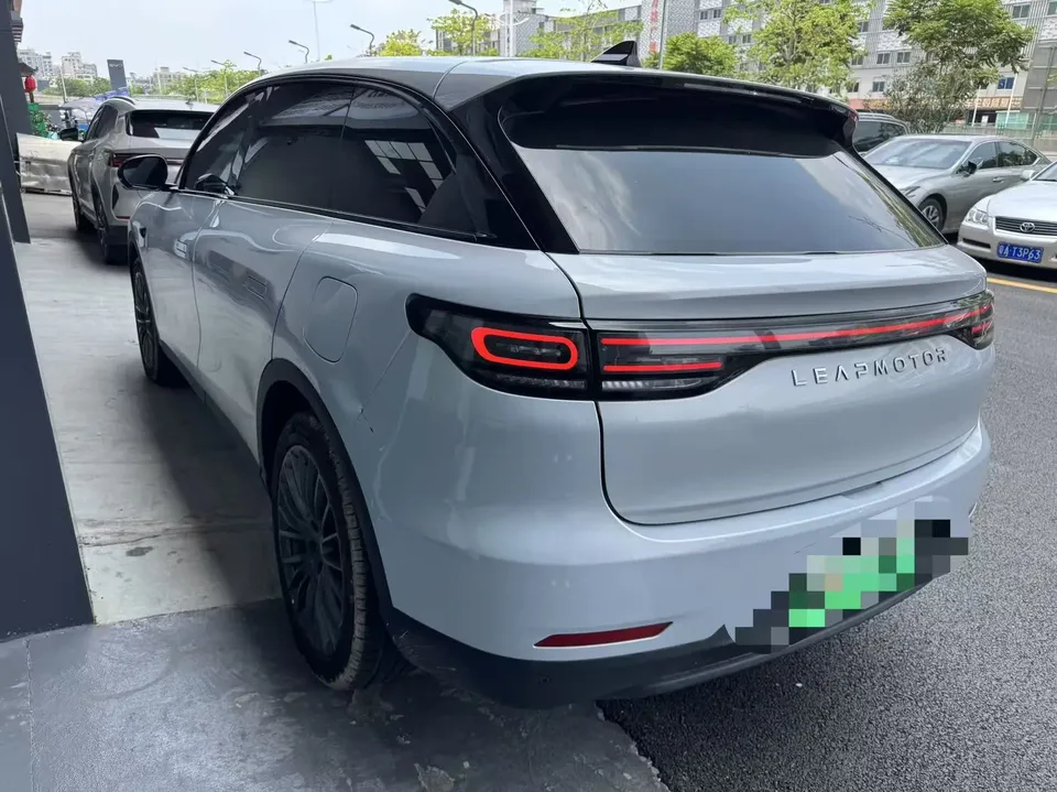 Leapmotor Zero running C11 Zero running C11 Extended Range 180 Comfort Edition 2023 — thumbnail 4