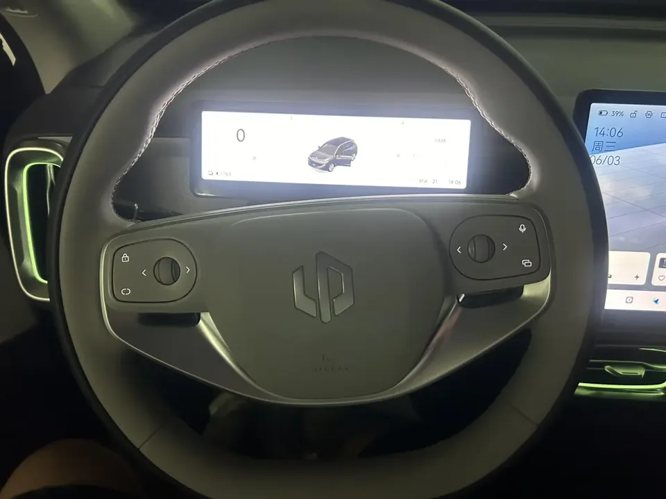 Leapmotor B10 Leapmotor B10 510 Enjoy Edition 2025 — thumbnail 3
