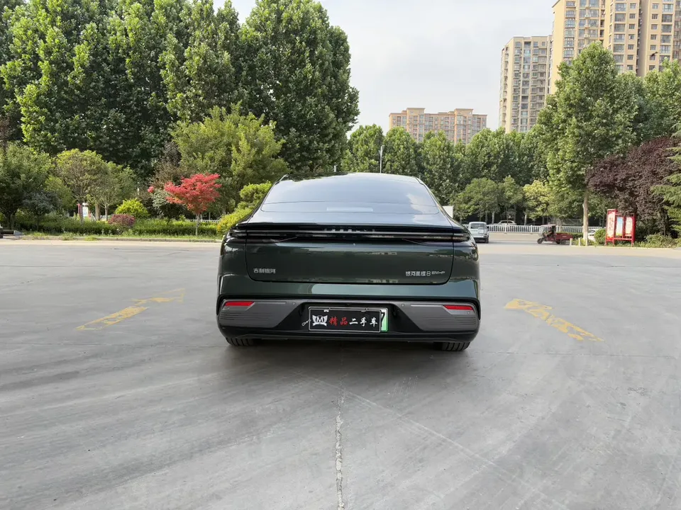 Geely Galaxy Star 8 PHEV Galaxy Star 8 PHEV 130km EM-P Exploration Edition 2025 — thumbnail 2