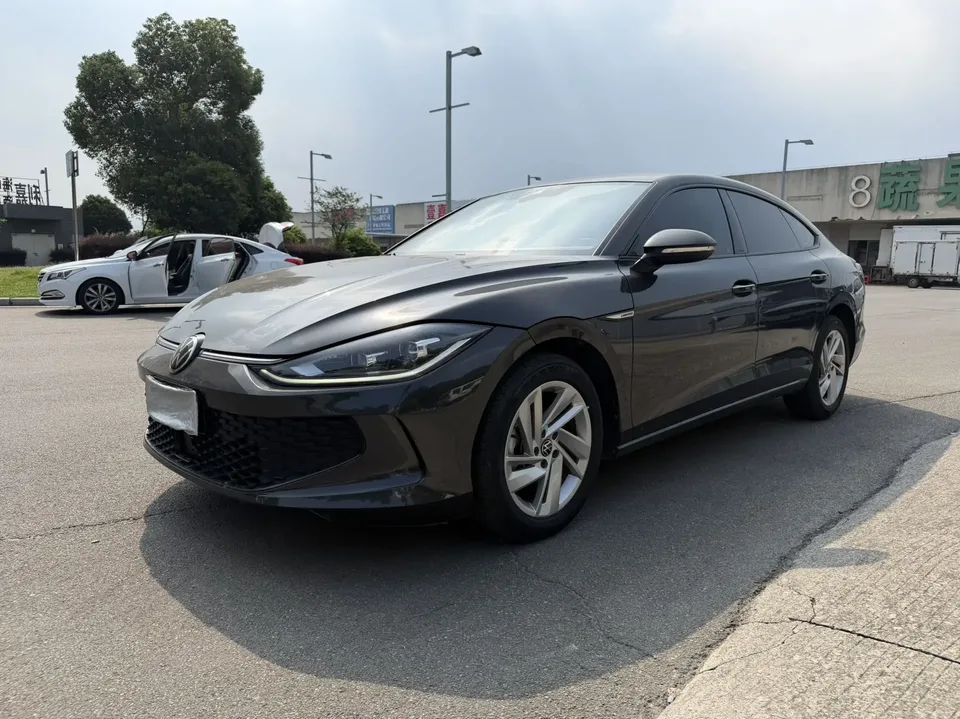 Volkswagen Lamando Lingdu Lingdu L 280TSI DSG Hot Edition 2022 — photo 1, buy with delivery to Moscow