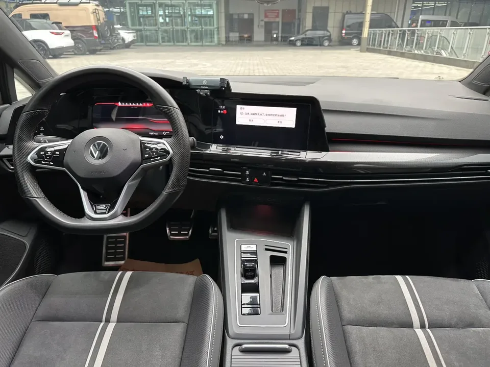 Volkswagen Golf golf 2022 280TSI DSG R-Line 2022 — thumbnail 2