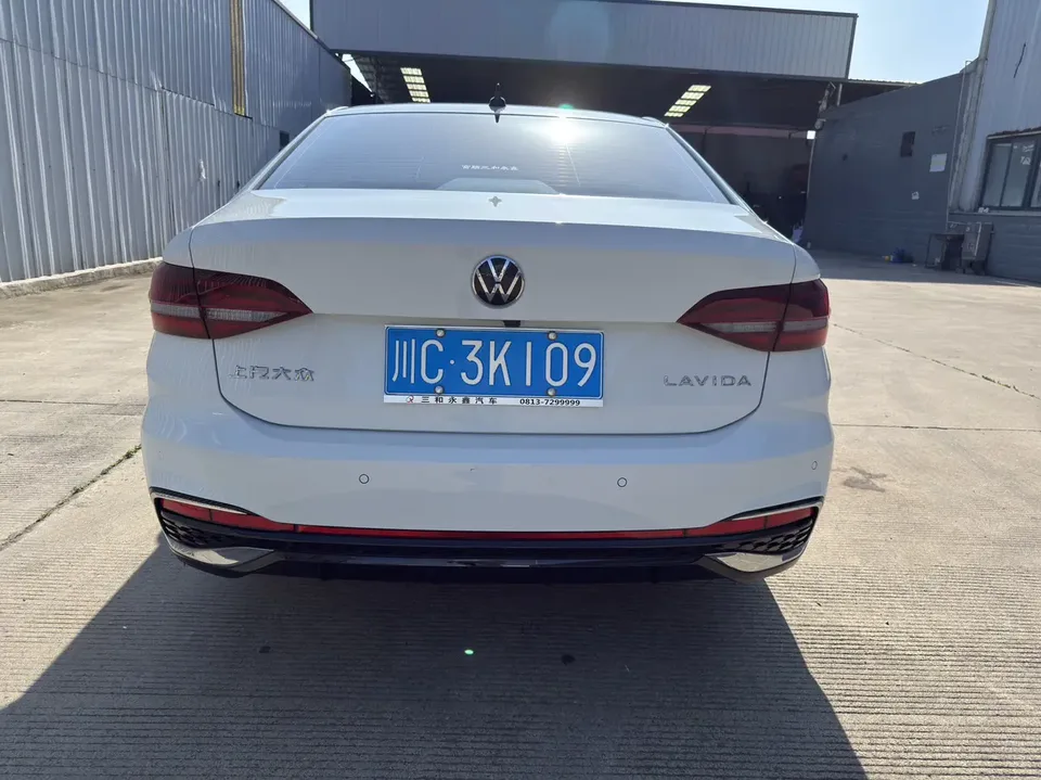 Volkswagen Lavida Lavida 2024 1.5L Automatic Starry Sky 5 Million Edition 2024 — thumbnail 2