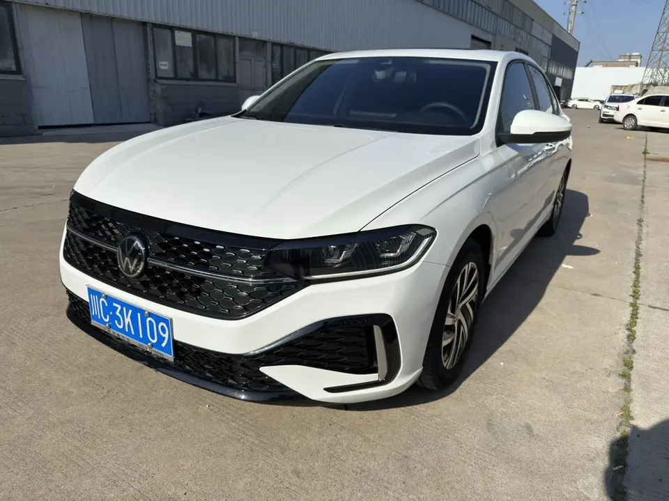 Volkswagen Lavida Lavida 2024 1.5L Automatic Starry Sky 5 Million Edition 2024 — photo 1, buy with delivery to Moscow