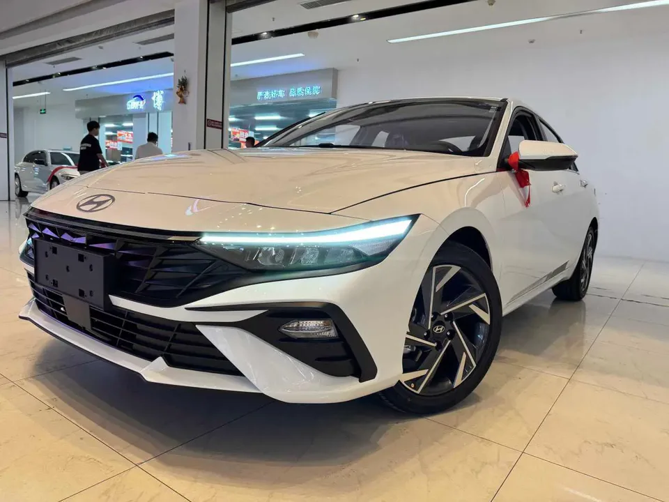 Hyundai Elantra Elantra 1.5L CVT GLX Elite Edition 2023 — thumbnail 3