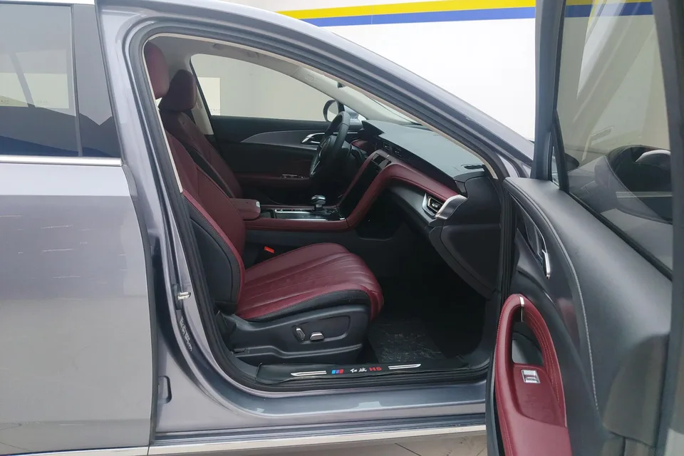 Hongqi H5 Hongqi H5 2024 2.0T Automatic Intelligent Connection Flagship Edition 2024 — thumbnail 3