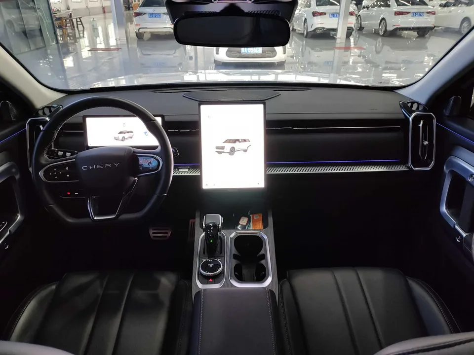 Chery Explore 06 Explore 06 Urban Edition 1.6T 2WD Luxury 2024 — thumbnail 2