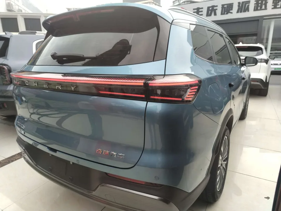 Chery Tiggo 8 PLUS C-DM Tiggo 8 PLUS C-DM 1.5T Premium 2025 — thumbnail 5