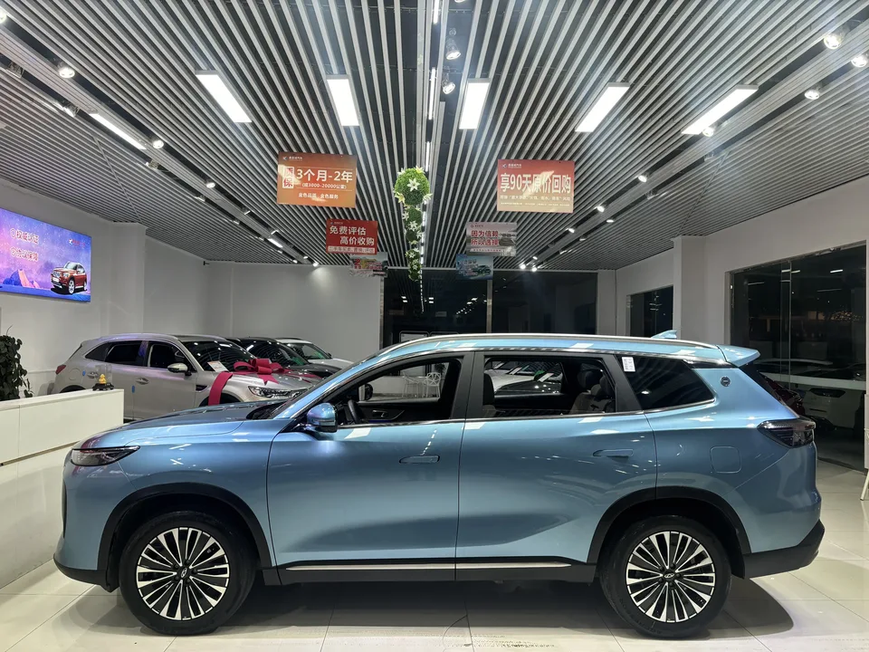 Chery Tiggo 8 PLUS C-DM Tiggo 8 PLUS C-DM 1.5T Premium 2025 — thumbnail 3