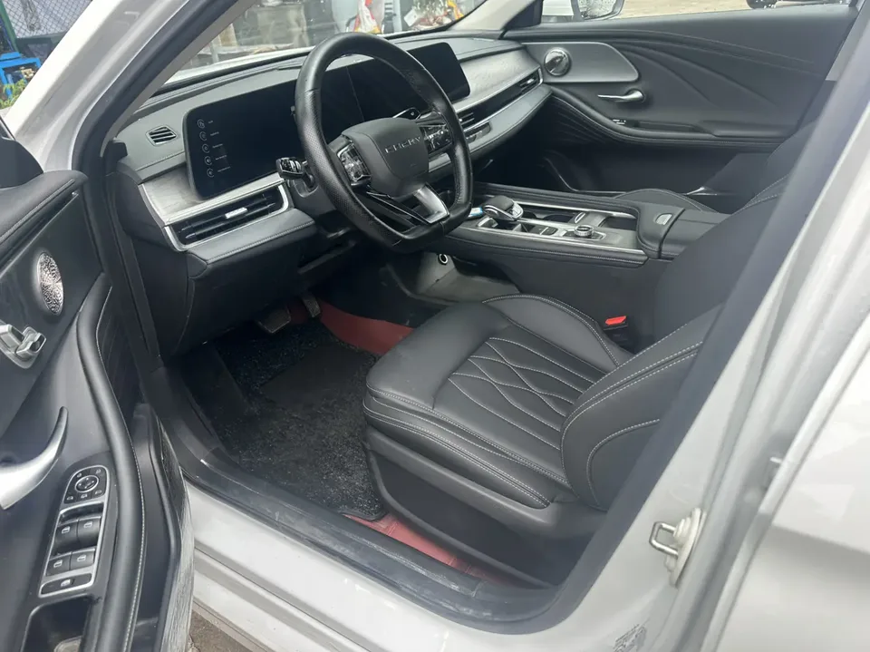 Chery Arrizo 8 PRO Arrizo 8 PRO 1.6T DCT Standard Model 2025 — thumbnail 5