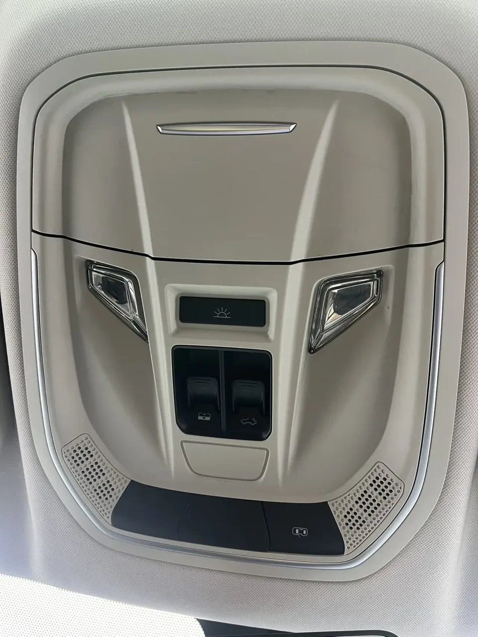 Haval Harvard Red Rabbit Harvard Red Rabbit Haval Red Rabbit 2022 Exclusive Edition 1.5T Brass Rabbit 2022 — миниатюра 3