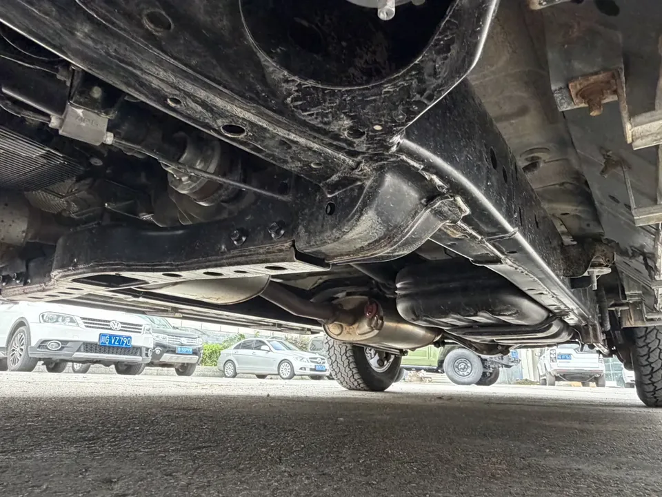 Haval H5 H5 2.0T gasoline leading automatic four-wheel drive 2024 — thumbnail 3