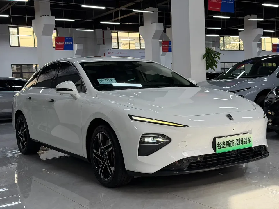 Roewe D7 EV Roewe D7 EV 510 RWD Excellence Edition 2023 — thumbnail 3