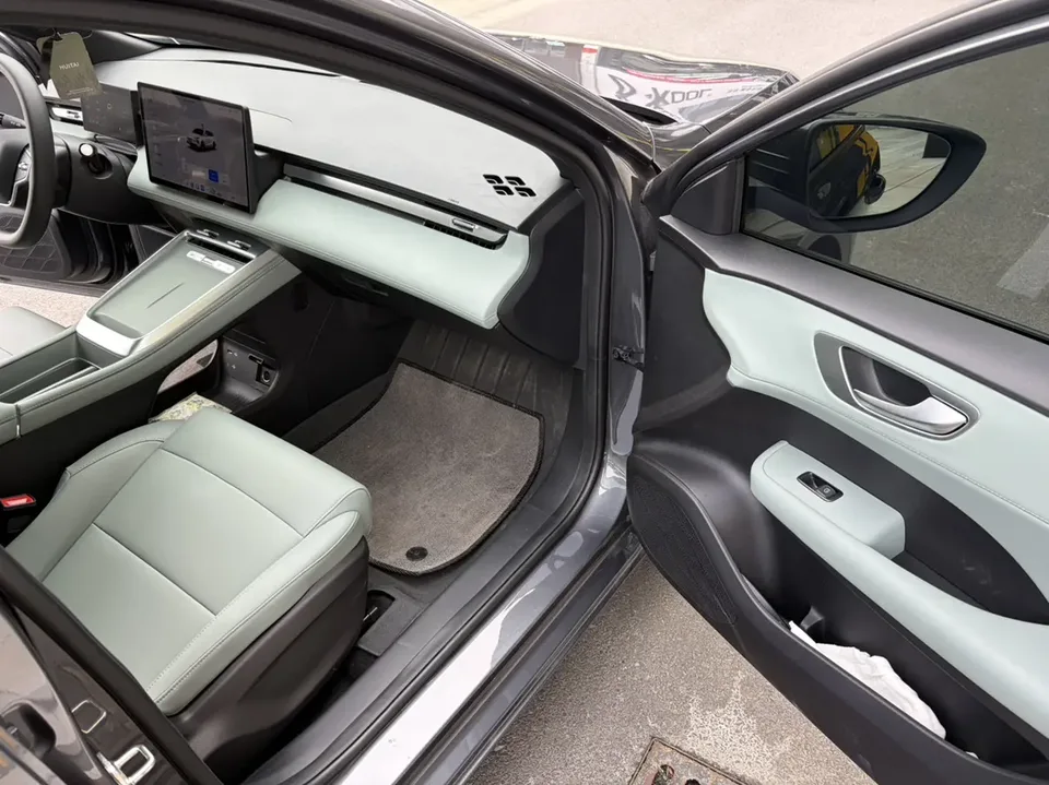 Roewe D6 Roewe D6 450km Premium Edition 2025 — миниатюра 2