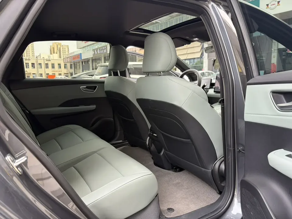 Roewe D6 Roewe D6 450km Premium Edition 2025 — миниатюра 5