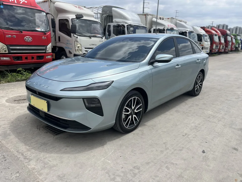 Roewe D6 Roewe D6 520km Smart Edition 2025 — photo 1, buy with delivery to Moscow