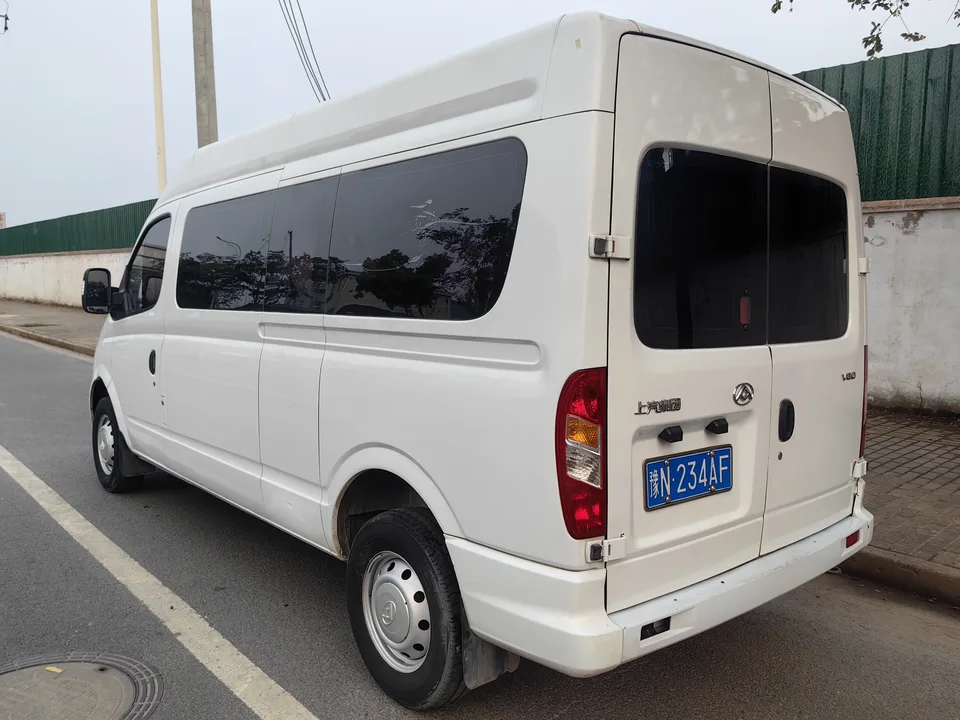 Datong Xintu V80 Xintu V80 2.0T Manual Classic Aoyuntong Power Edition Short Axle Mid-Top 7-9 Seaters 2023 — thumbnail 4