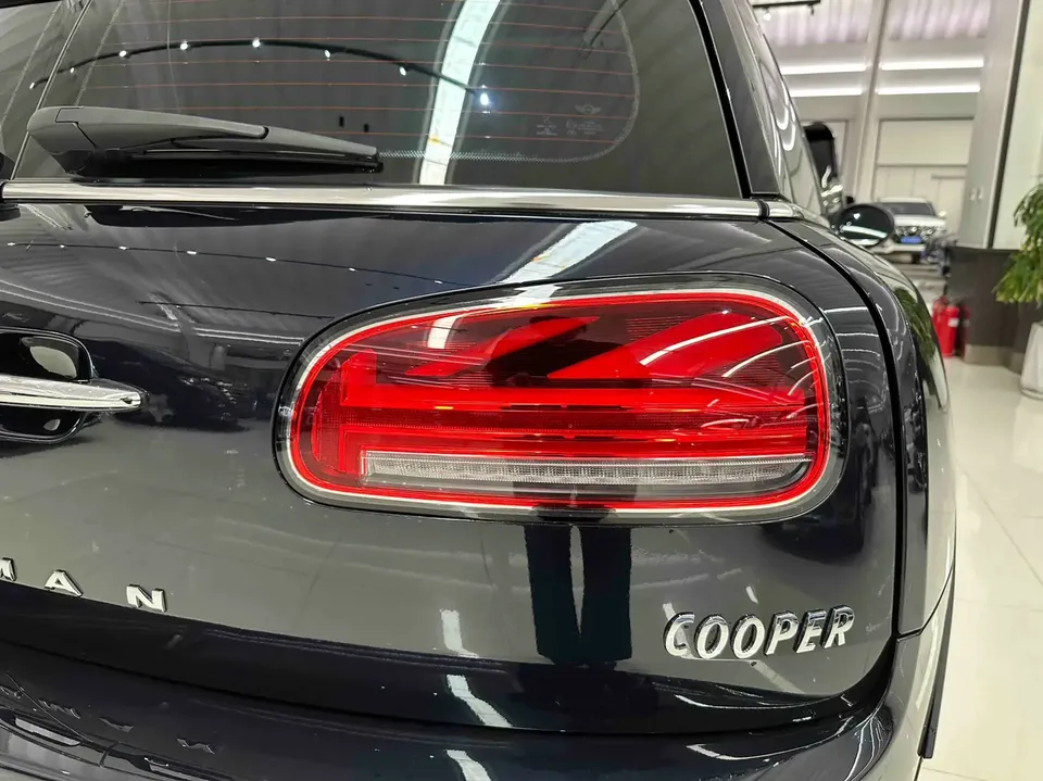 MINI Clubman MINI CLUBMAN 1.5T COOPER Connoisseur 2022 — thumbnail 2