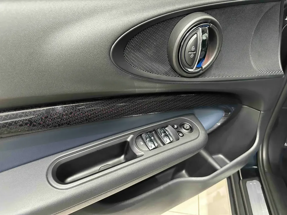 MINI Clubman MINI CLUBMAN 1.5T COOPER Connoisseur 2022 — thumbnail 4