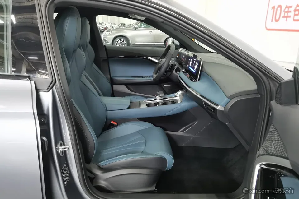 MG 7 MG7 1.5T DCT Deluxe Edition 2025 — thumbnail 4
