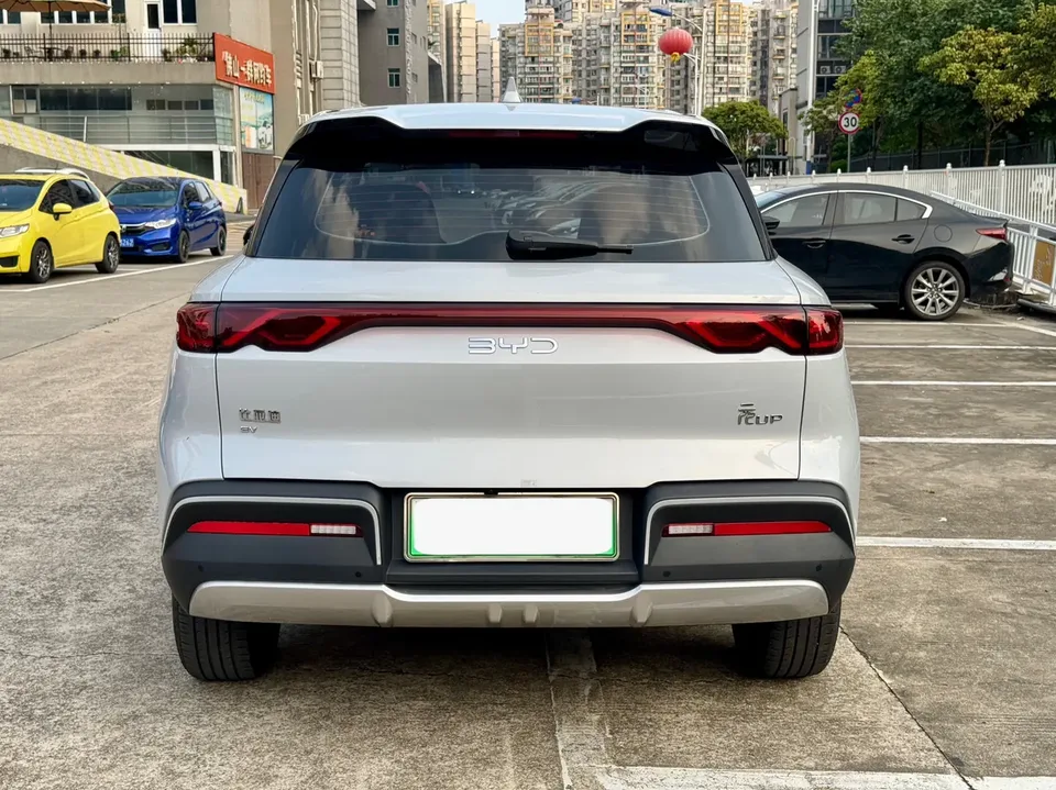 BYD Yuan Up Yuan UP 401KM Leading Type 2024 — миниатюра 2