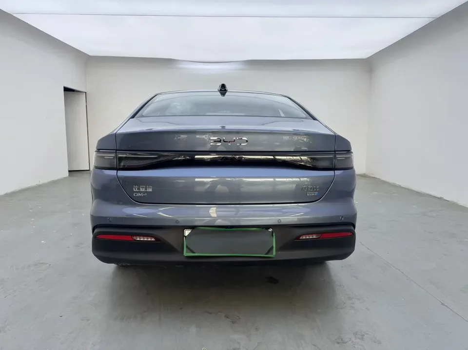 BYD Seal 05DM Seal 05DM DM-i 120KM flagship version 2025 — thumbnail 2
