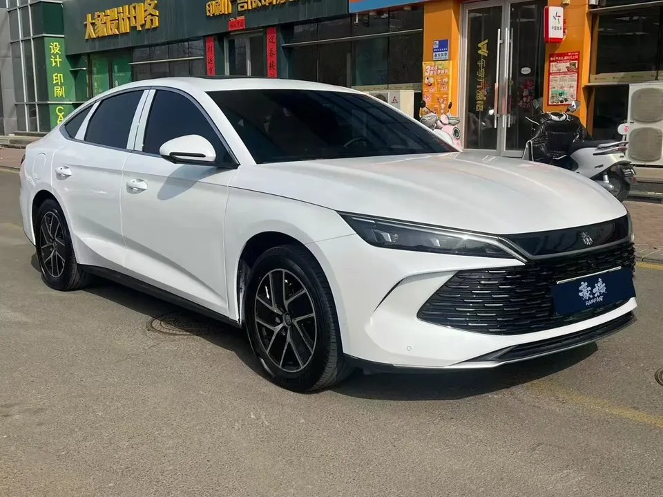 BYD Qin L DM Qin L DM DM-i 120KM Leading Model 2024 — thumbnail 3