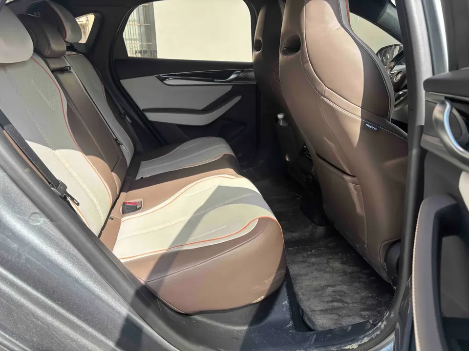 BYD Qin PLUS EV Qin PLUS EV Honor Edition 420KM Leading Model 2024 — thumbnail 4