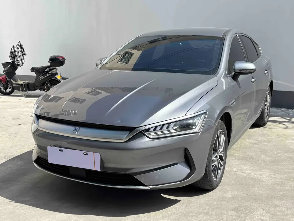 BYD Qin PLUS EV Qin PLUS EV Honor Edition 420KM Leading Model 2024 — photo 1, buy with delivery to Moscow