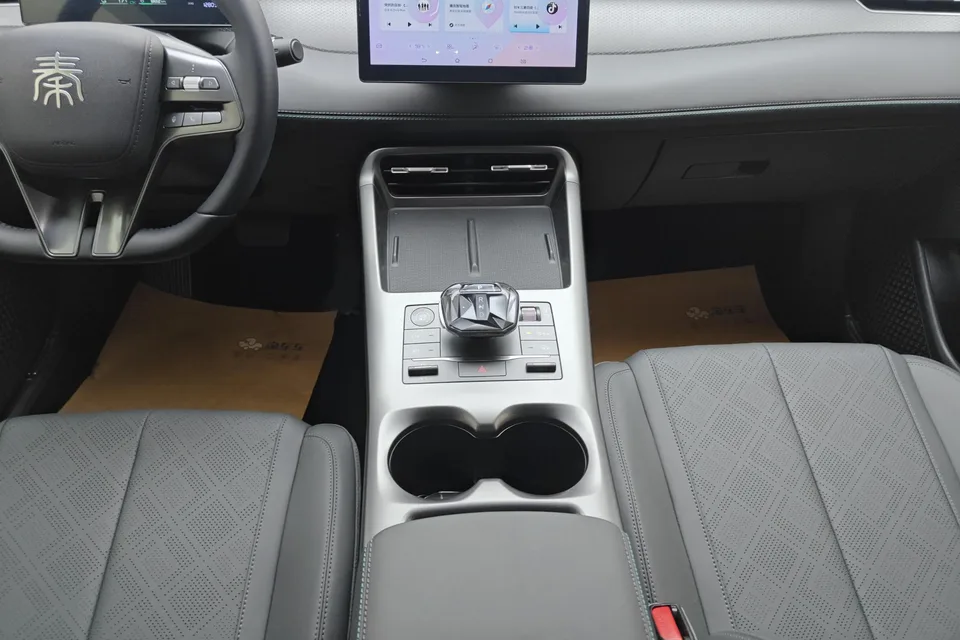 BYD Qin PLUS DM Qin PLUS DM Intelligent Driving Edition DM-i 55KM Leading Edition 2025 — thumbnail 3
