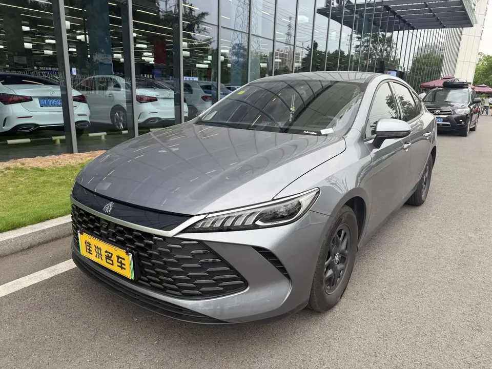 BYD Qin PLUS DM Qin PLUS DM Intelligent Driving Edition DM-i 55KM Leading Edition 2025 — photo 1, buy with delivery to Moscow