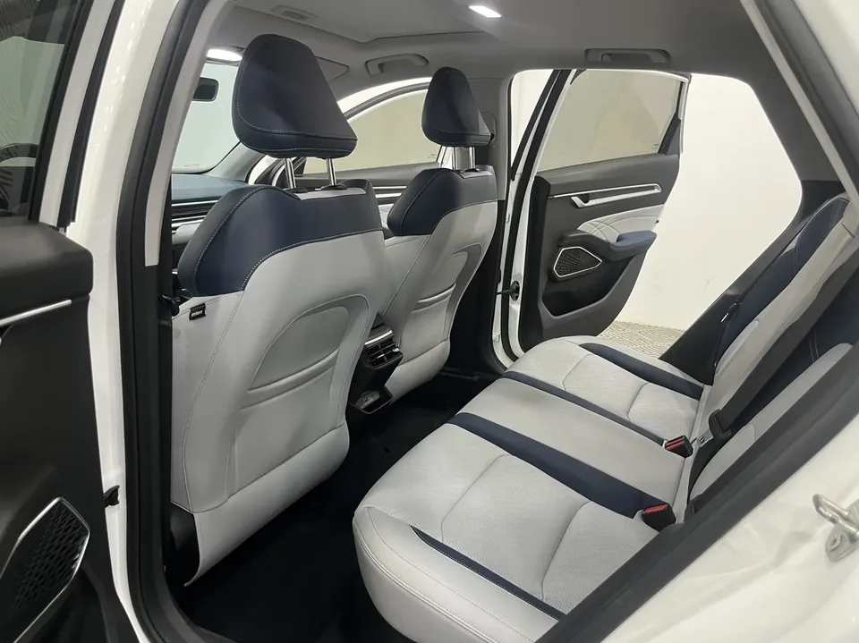 Geely Emgrand Emgrand Emgrand 2022 4th Generation 1.5L CVT Flagship Model 2022 — thumbnail 3