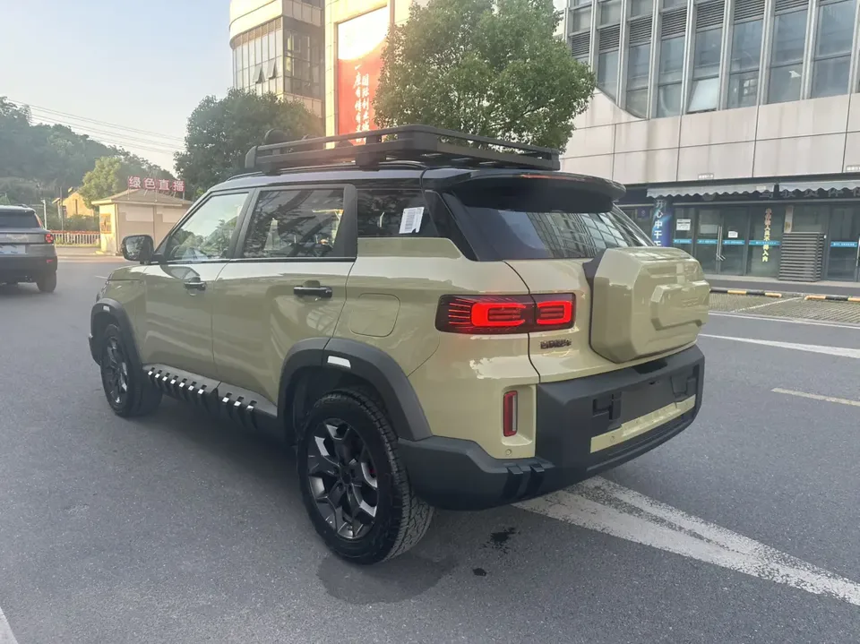 Geely Cowboy cowboy 1.5TD Fun Wild Edition 2025 — thumbnail 4