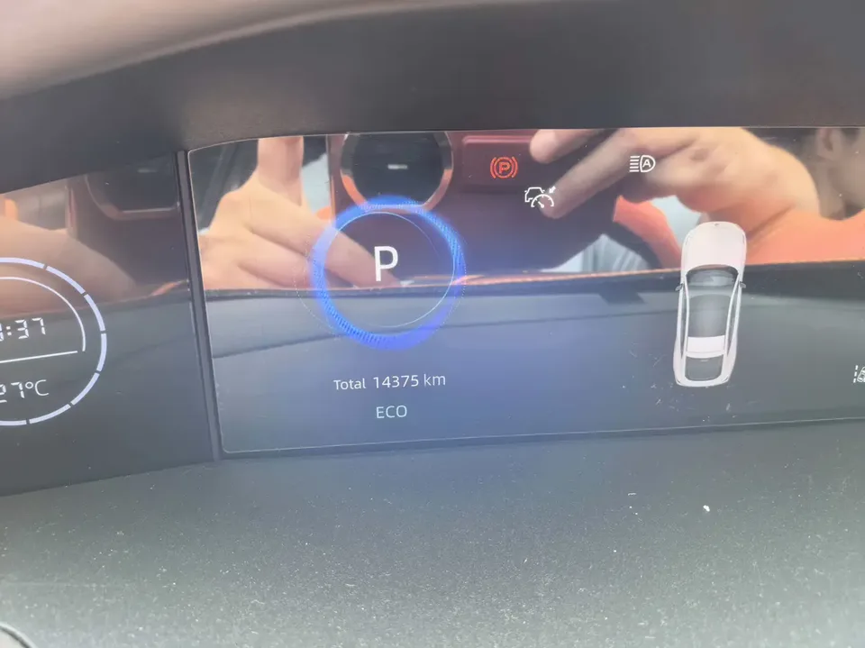 Changan UNI-V UNI-V 1.5T premium model 2024 — thumbnail 3