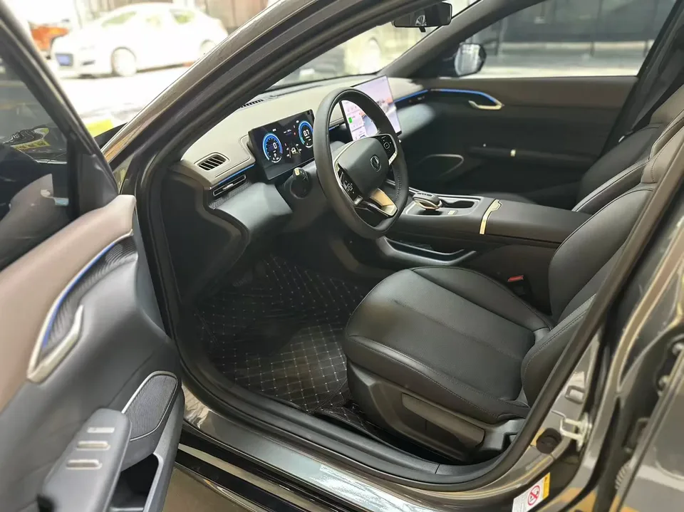 Changan Escape Escape Fourth-generation 1.5T DCT 500Bar Enjoyable Edition 2026 — thumbnail 3