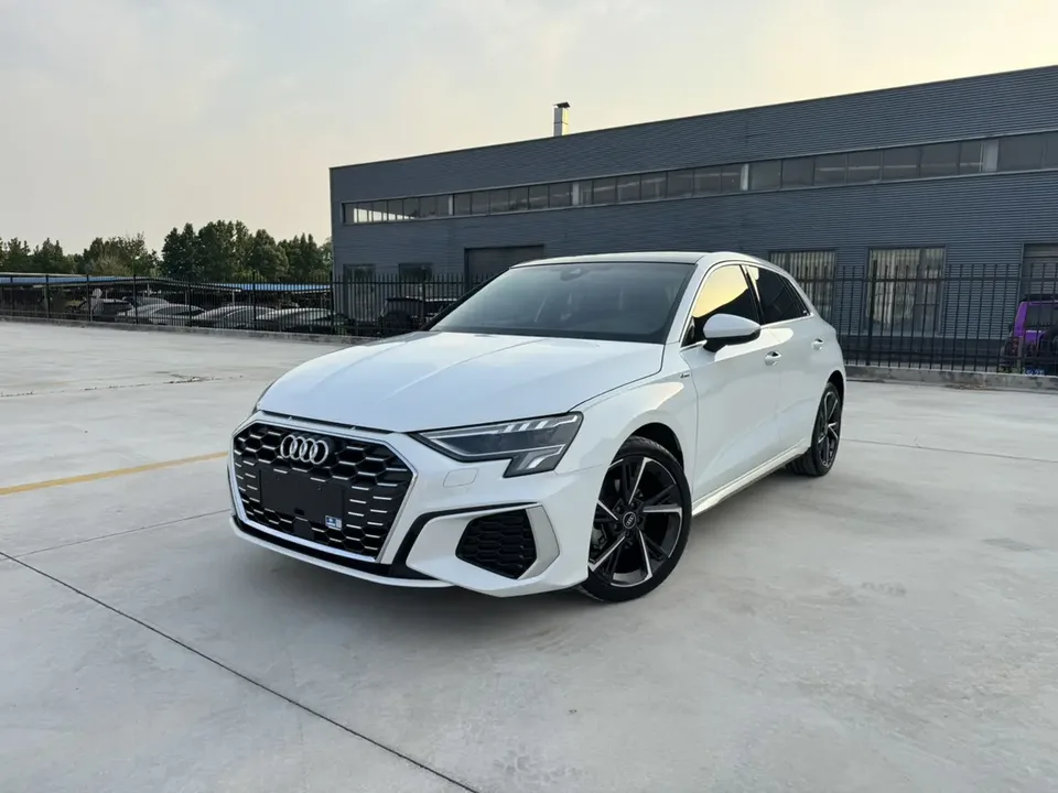 Audi A3 Audi A3 Sportback 35 TFSI Stylish and sporty 2022 — photo 1, buy with delivery to Moscow
