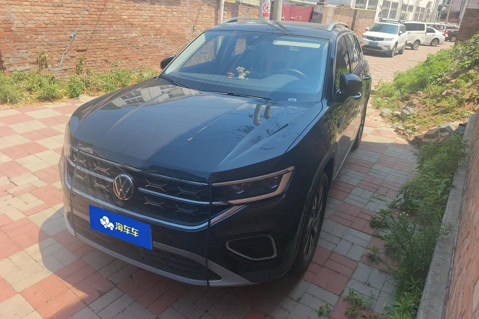 Volkswagen Tayron Tayron Tanyue 2024 300TSI 2WD Luxury Plus Advanced Edition 2024 — photo 1, buy with delivery to Moscow