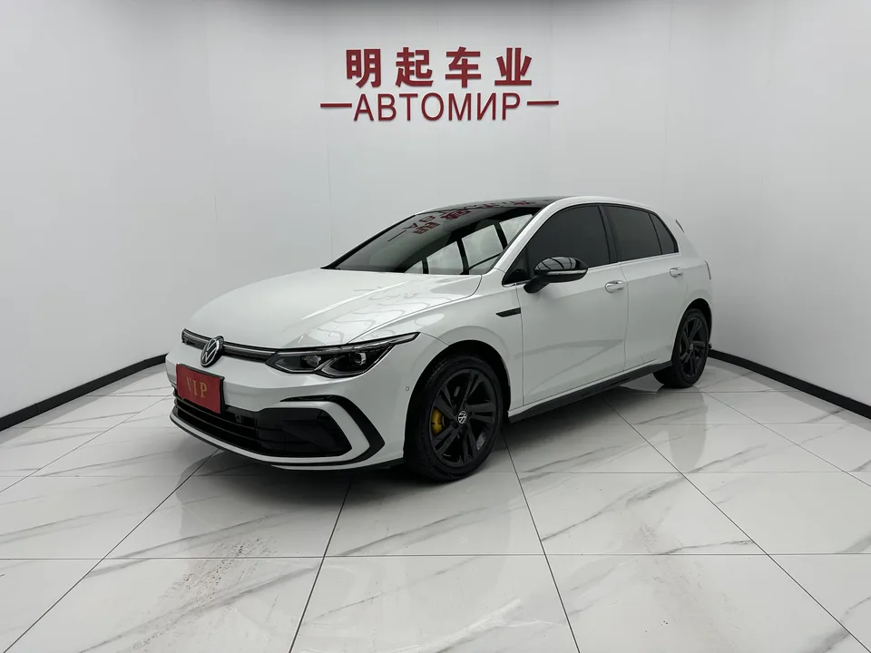 Volkswagen Golf golf 2023 280TSI DSG R-Line Lite 2024 — photo 1, buy with delivery to Moscow