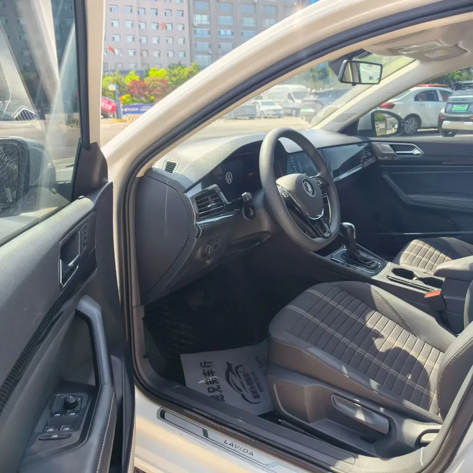 Volkswagen Lavida Lavida 2021 280TSI DSG Comfort Edition 2022 — thumbnail 5